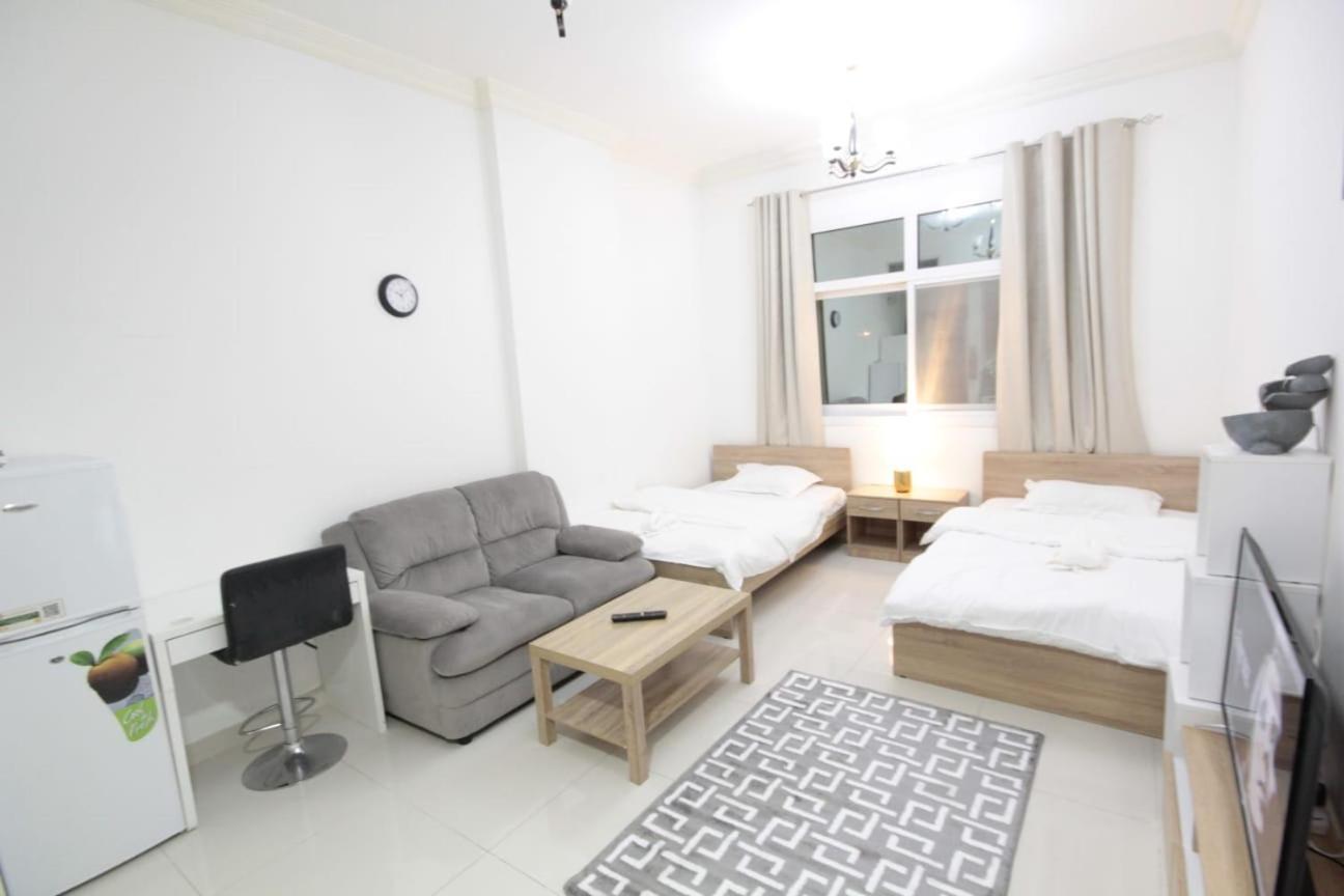 Al Fahad 2 Small Rooms For Men Tecom Dubai Eksteriør billede