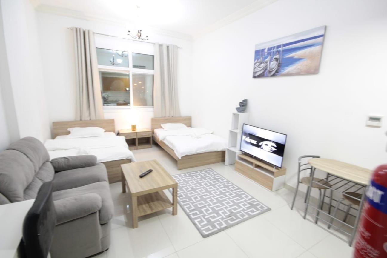 Al Fahad 2 Small Rooms For Men Tecom Dubai Eksteriør billede